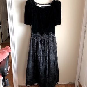 Vintage Black Velvet party dress